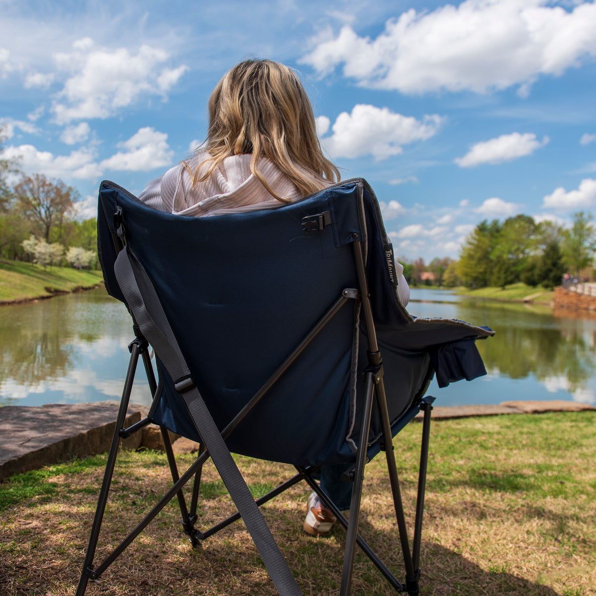 Equip Trimount Sherpa Cozy Chair